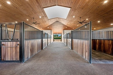 Welcome to a fantastic equestrian opportunity in Grand Prix - photo 16