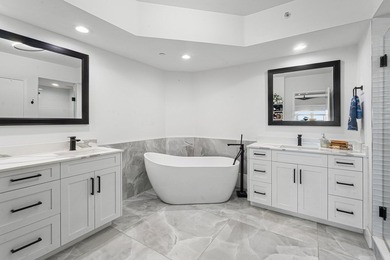 Beautifully upgraded 2 BR + den, 2 remodeled BA overlooking the - photo 16
