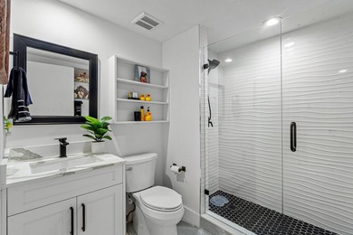 Beautifully upgraded 2 BR + den, 2 remodeled BA overlooking the - photo 20