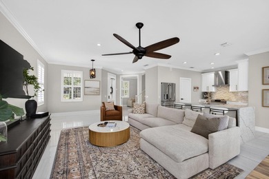 Exceptional updated 3 bed + den, 2.5 bath A-Model w/pool in New - photo 18