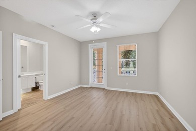 Beautifully updated 3-bed/3-bath end-unit townhouse located in - photo 31