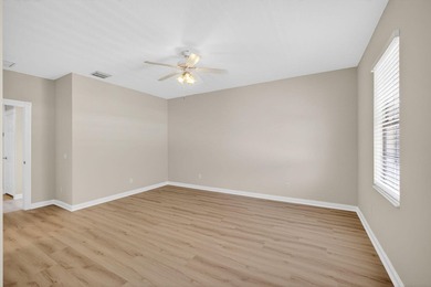 Beautifully updated 3-bed/3-bath end-unit townhouse located in - photo 33