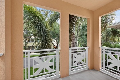 Beautifully updated 3-bed/3-bath end-unit townhouse located in - photo 35