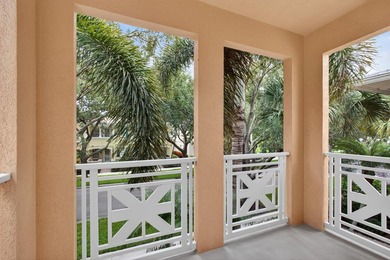 Beautifully updated 3-bed/3-bath end-unit townhouse located in - photo 46