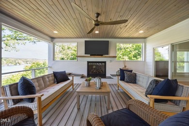 BACK ON THE MARKET to no fault to the seller. Fully renovated - photo 9