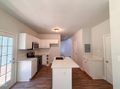 Welcome to Lake Royale living! This 3 bedroom, 2.5 bath home - photo 2