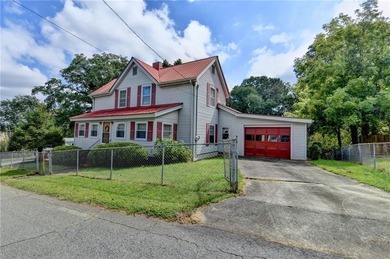 Lake Lanier Home For Sale in Gainesville Georgia