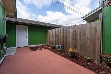 This beautifully renovated 3-bedroom, 2-bath townhouse is - photo 21