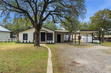 Lake Whitney Home For Sale in Clifton Texas