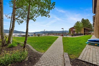 Luxurious 3-bedroom, 3 bath ground-level end unit perfectly - photo 35