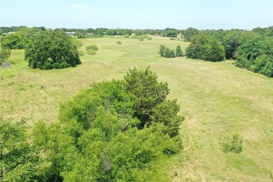 Bring your imagination to this rare 4-acre cul-de-sac property - photo 11