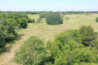 Bring your imagination to this rare 4-acre cul-de-sac property - photo 13