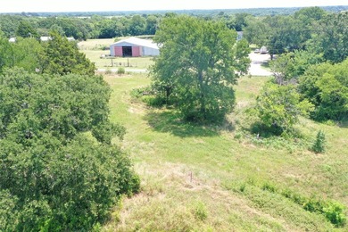 Bring your imagination to this rare 4-acre cul-de-sac property - photo 15