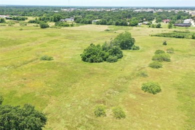 Bring your imagination to this rare 4-acre cul-de-sac property - photo 17