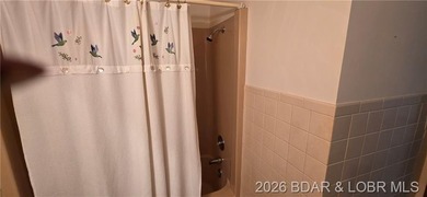 Great Location in the heart of Laurie with this 2 bedroom 2 bath - photo 18