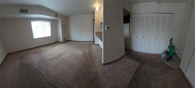 Desirable easy living all on one floor! Compact with nicely - photo 3