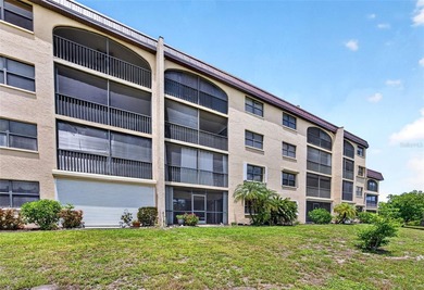 Location, Location, Location! MOVE-IN-READY 2 bedroom, 2 bath - photo 31
