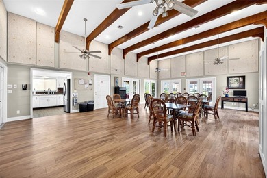 Location, Location, Location! MOVE-IN-READY 2 bedroom, 2 bath - photo 44