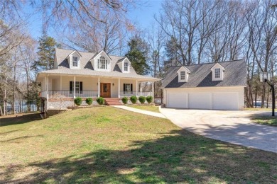 Lake Home For Sale in Fair Play, South Carolina