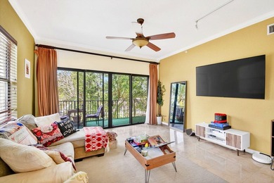 Beautifully maintained and spacious 2-bedroom, 2-bath corner - photo 11