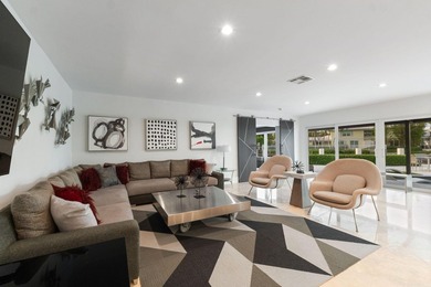 Experience the pinnacle of luxury waterfront living in The - photo 13