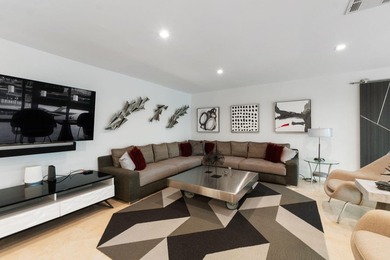 Experience the pinnacle of luxury waterfront living in The - photo 14
