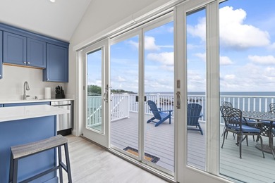 Enjoy refined seaside living with this exceptional dual-unit - photo 6