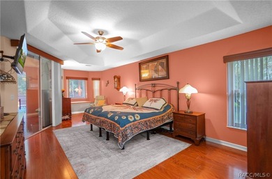 Welcome to this exceptional 2006 3-bedroom, 3-bathroom residence - photo 18