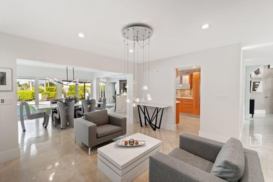 Experience the pinnacle of luxury waterfront living in The - photo 18