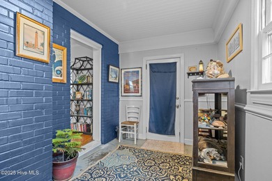 Classic coastal cottage... 3 bedrooms, 1.5 bath, principal - photo 22