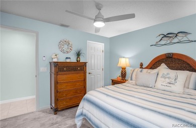 Welcome to this exceptional 2006 3-bedroom, 3-bathroom residence - photo 24