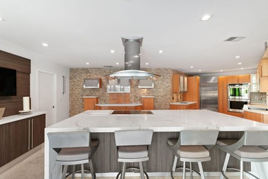 Experience the pinnacle of luxury waterfront living in The - photo 26