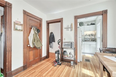 Welcome to 485 Meigs Street (14607)! This classic two-family - photo 31