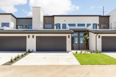 Virgin River Townhome/Townhouse For Sale in Hurricane Utah