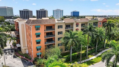 Beautifully maintained and spacious 2-bedroom, 2-bath corner - photo 34