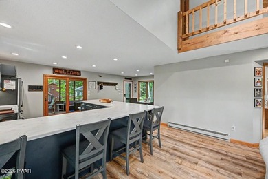 Turnkey and fully furnished, this beautifully updated 4-bedroom - photo 8