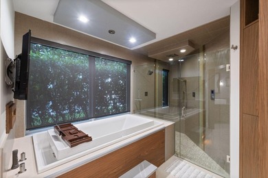Experience the pinnacle of luxury waterfront living in The - photo 40