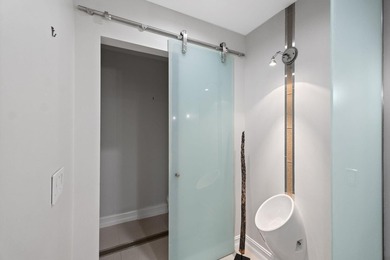 Experience the pinnacle of luxury waterfront living in The - photo 43
