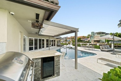 Experience the pinnacle of luxury waterfront living in The - photo 47