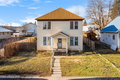 Pend Oreille River Home For Sale in Priest River Idaho