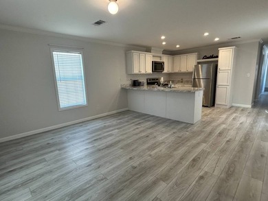 Welcome home to your 2017 Jacobsen home where you can enjoy the - photo 4