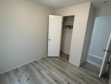 Welcome home to your 2017 Jacobsen home where you can enjoy the - photo 10