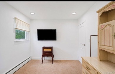 Beautiful Madison Section High Ranch - Updated beautiful Bright - photo 12