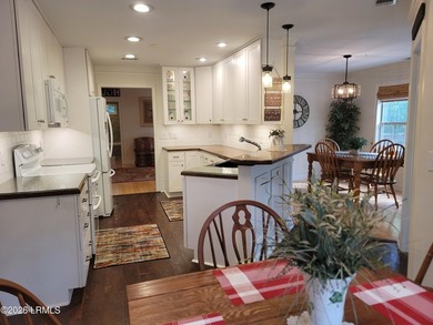This custom-built 3-bedroom, 2-bath home in Royal Pines is a - photo 19