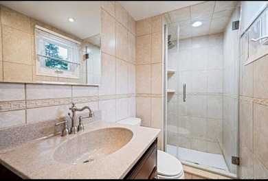 Beautiful Madison Section High Ranch - Updated beautiful Bright - photo 19