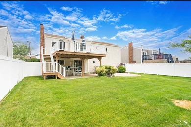 Beautiful Madison Section High Ranch - Updated beautiful Bright - photo 20