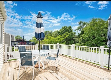 Beautiful Madison Section High Ranch - Updated beautiful Bright - photo 23