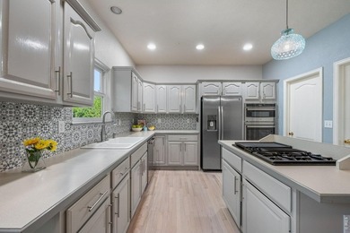 3,000 SqFt Under $1M in Louisville! A lovely 4 BD Ranch + Office - photo 5