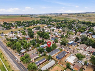 Welcome to one of the largest homes in the neighborhood - photo 2