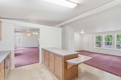 Welcome to one of the largest homes in the neighborhood - photo 7